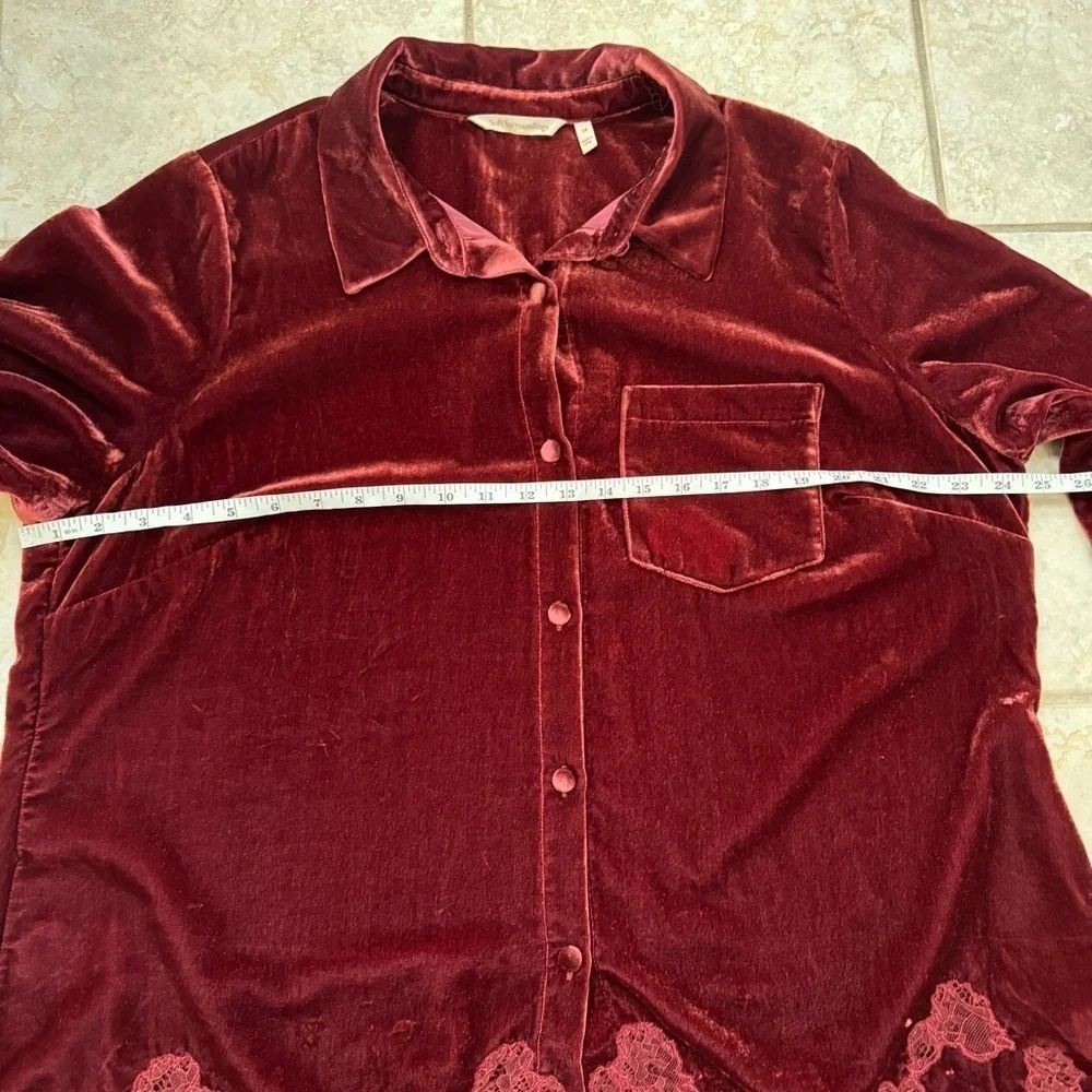 Soft Surroundings Eden Velvet and Lace Top Cabernet 1X - Picture 7 of 9